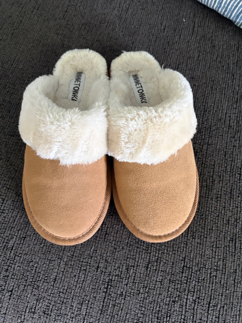 Minnetonka Chestnut Suede-Look Faux Shearling Clog Slippers